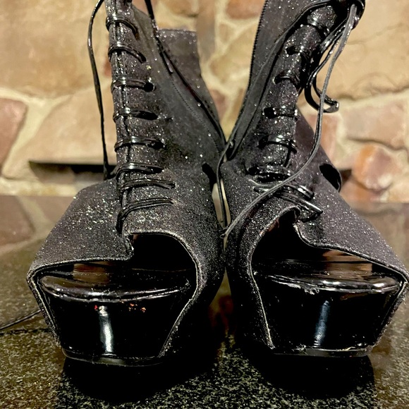 Bumper black shimmer bootie string up wedge size 9 - Picture 2 of 6